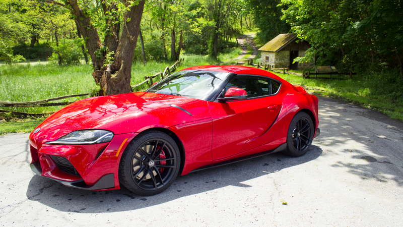 Illustration for article titled How the 2020 Toyota Supra Compares to the Toyota 86 in Real-World Driving